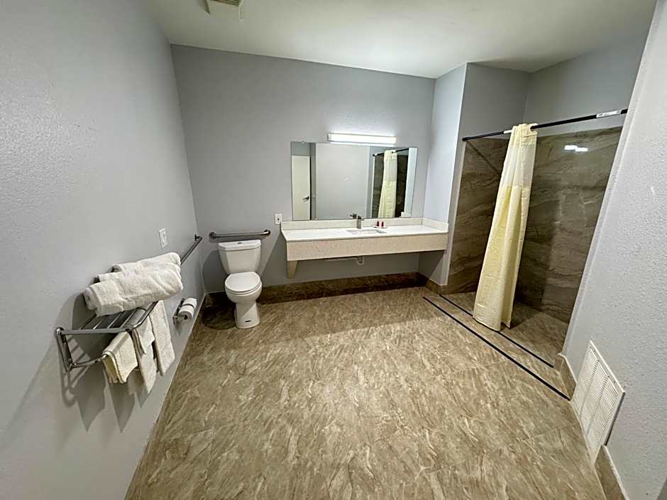 Americas Best Value Inn & Suites Haltom City Ft. Worth