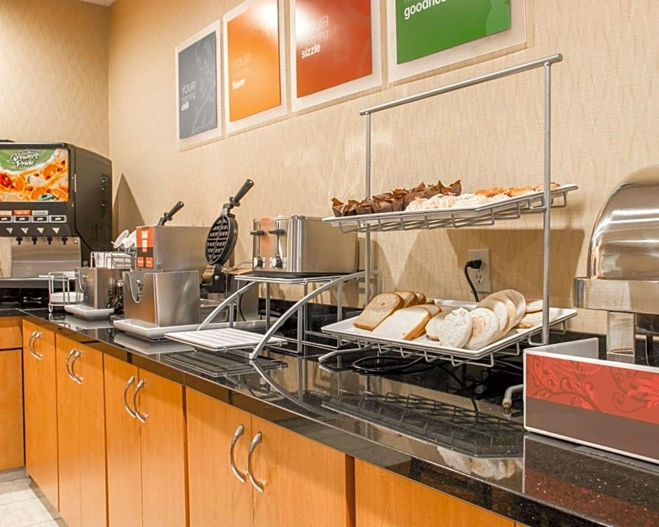 Comfort Suites Saginaw