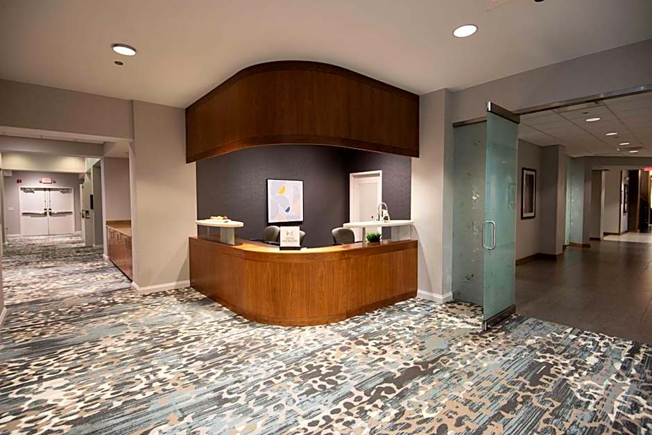 DoubleTree by Hilton Chicago - North Shore Conference Center