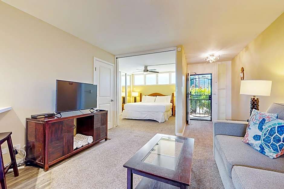 Hale Ono Loa Condo