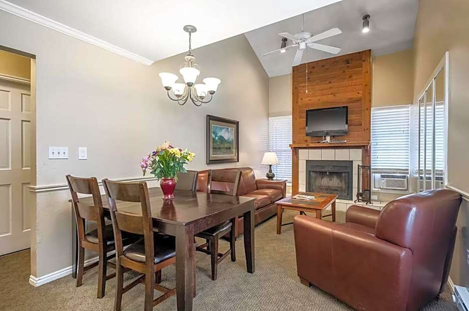 Sweetwater Lift Lodge