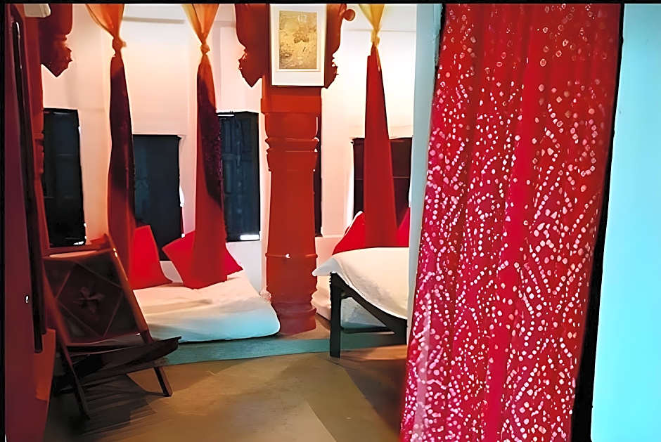 Patwa Haweli Guest House