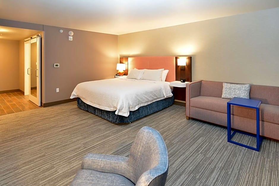 Hampton Inn By Hilton & Suites Menomonie