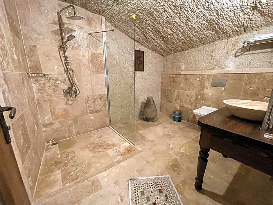 Takunya Cave Hotel
