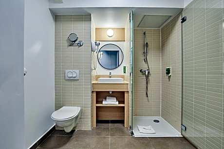 Standard Studio (2 Adults)