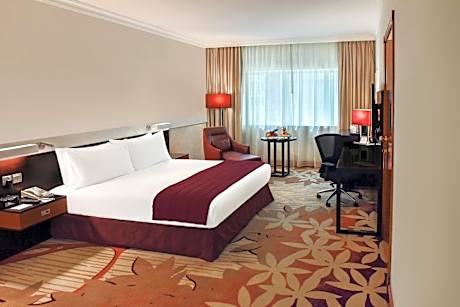 Executive Suite Room (2 Adults + 1 Child)