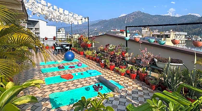 Hotel Karuna