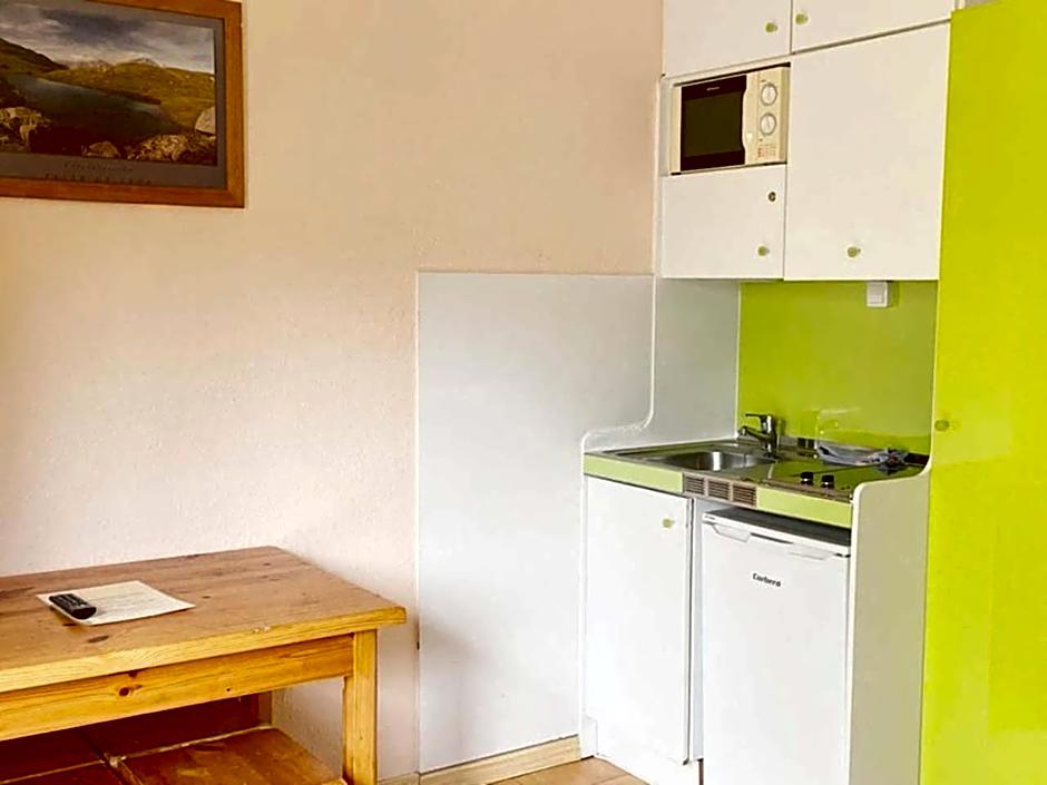 Apartamentos Midi 3000