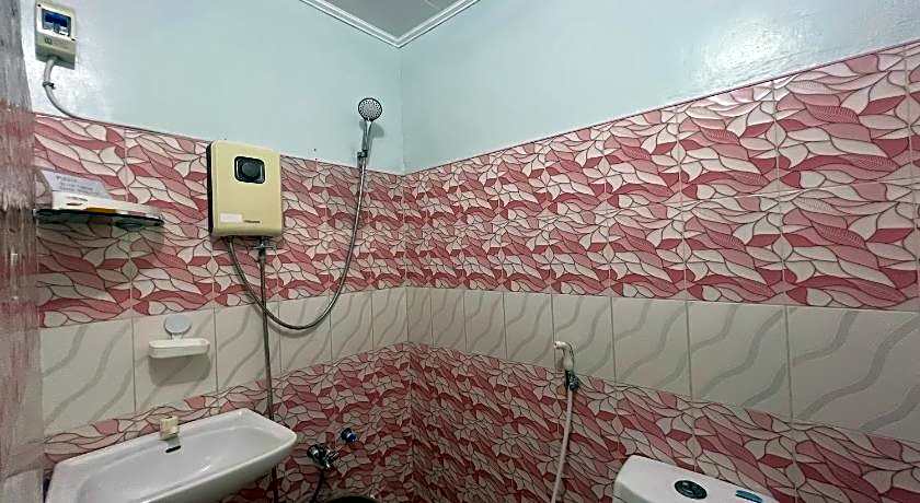 FNT Transient House near Hundred Islands