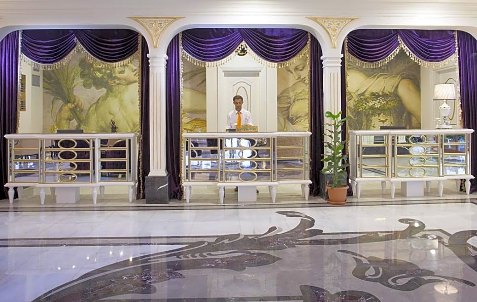 Side Orange Palace Hotel