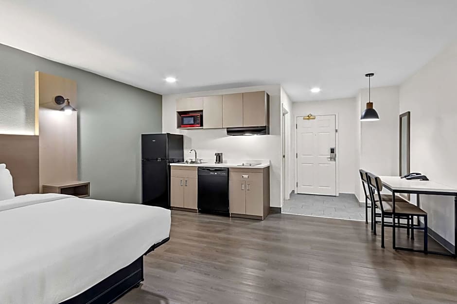 MainStay Suites Columbia Harbison