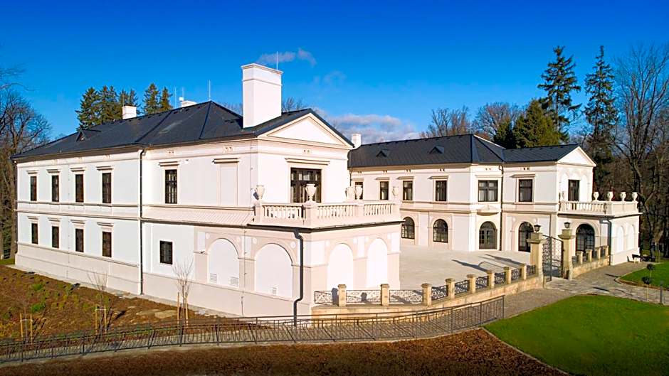 Zámek Wichterle - Hotel a pivní lázně