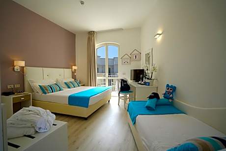 Quadruple Room with Balcony