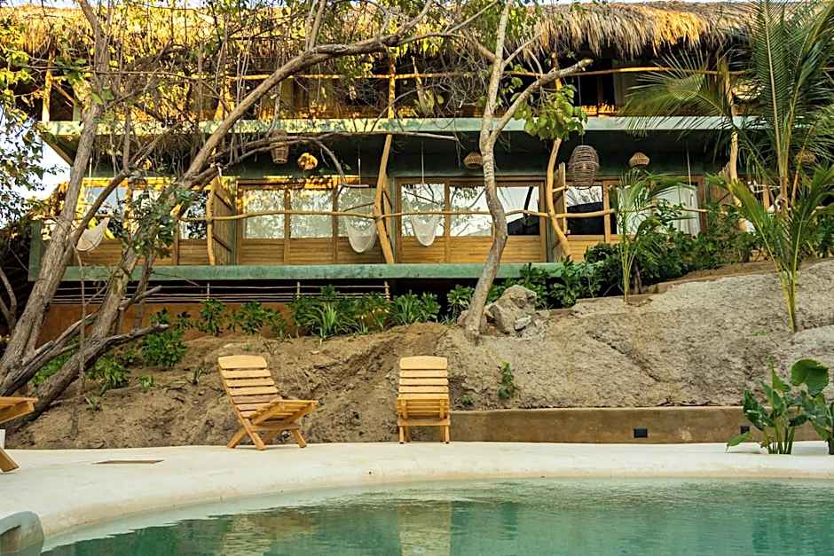 COCOS HOTEL