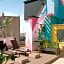 Pol & Grace Hotel