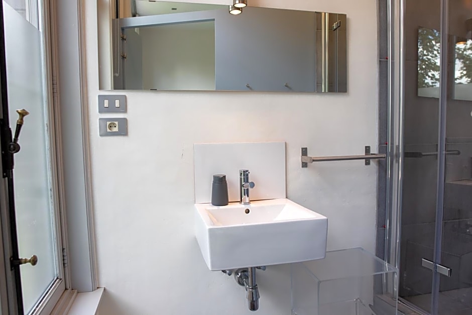 PLANT BASED b&b central Bruges