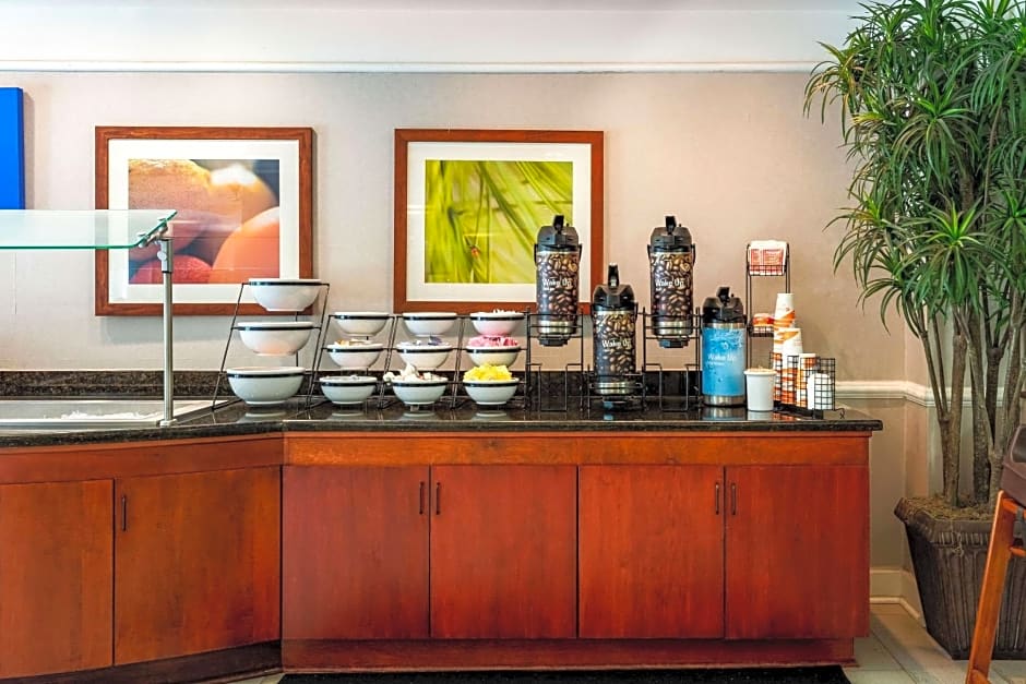 Comfort Inn & Suites Savannah Airport