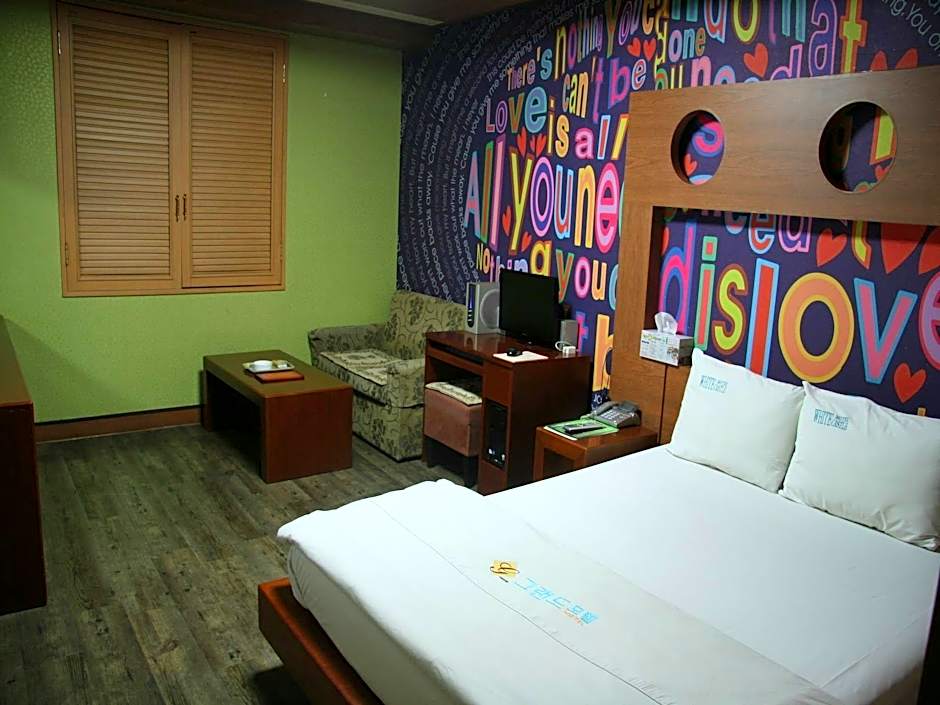 New Grand Hotel