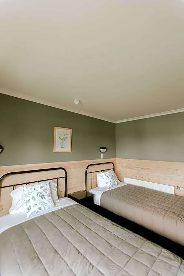 Waitomo Village Chalets home of Kiwipaka