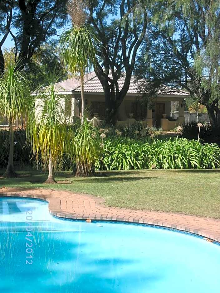 Farmhouse Lodge