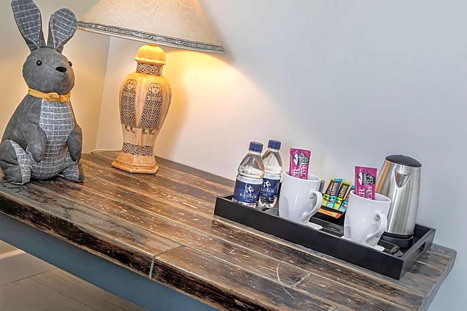 The Sleep-Inn Hare B&B