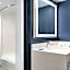 Holiday Inn Express Williamsbrg Busch Gardens Area By IHG