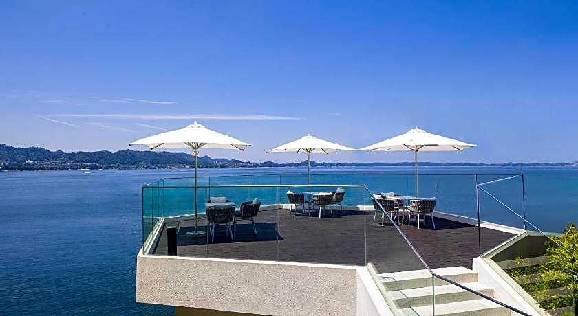 voco Thousand Island Lake By IHG