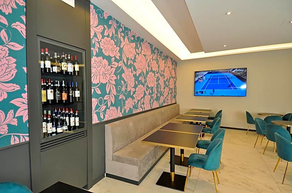 Cavour 30TRE - Hotel Moderno