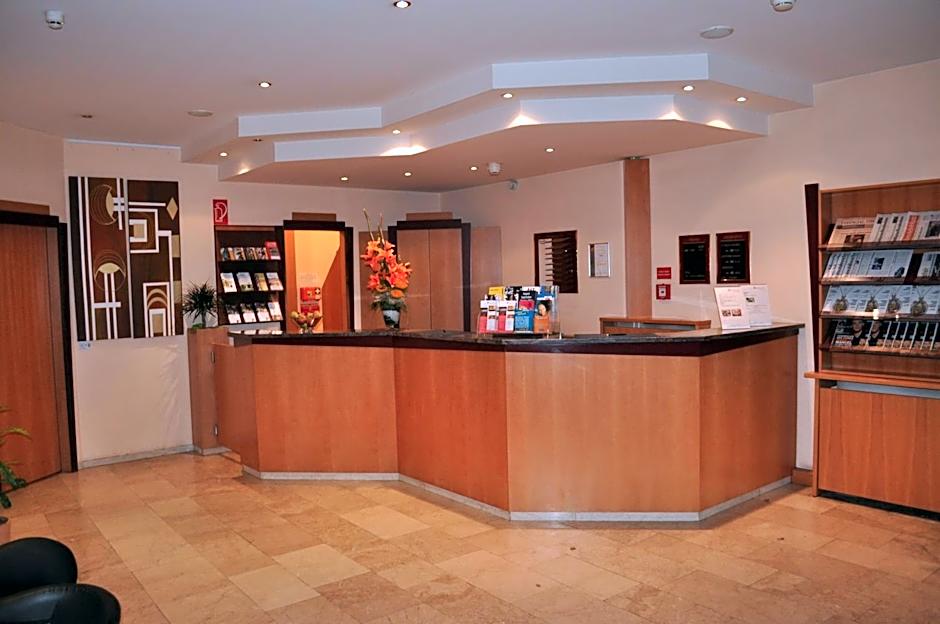 Fly Inn Hotel Frankfurt Airport Rüsselsheim ehemals Trip Inn Hotels