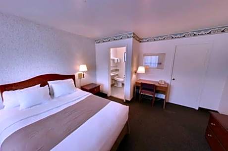 Standard King Room - Non-Smoking