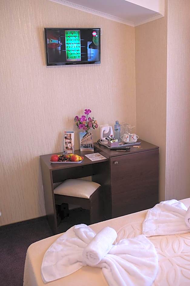 Villa Anticus (Adults Only)