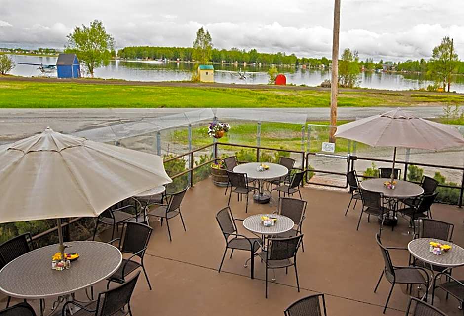 Coast Inn at Lake Hood