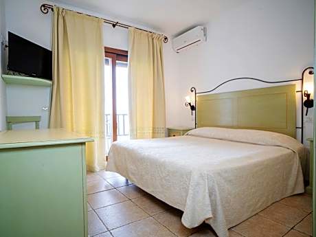 Deluxe Double Room with Sea View