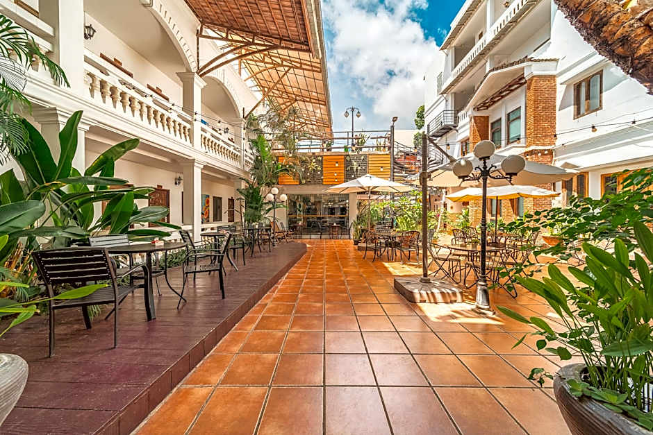 Mali Namphu Hotel