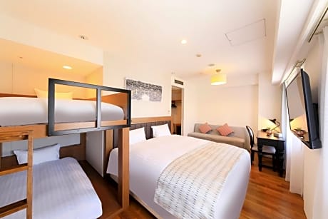 Superior King Room with Bunk Bed