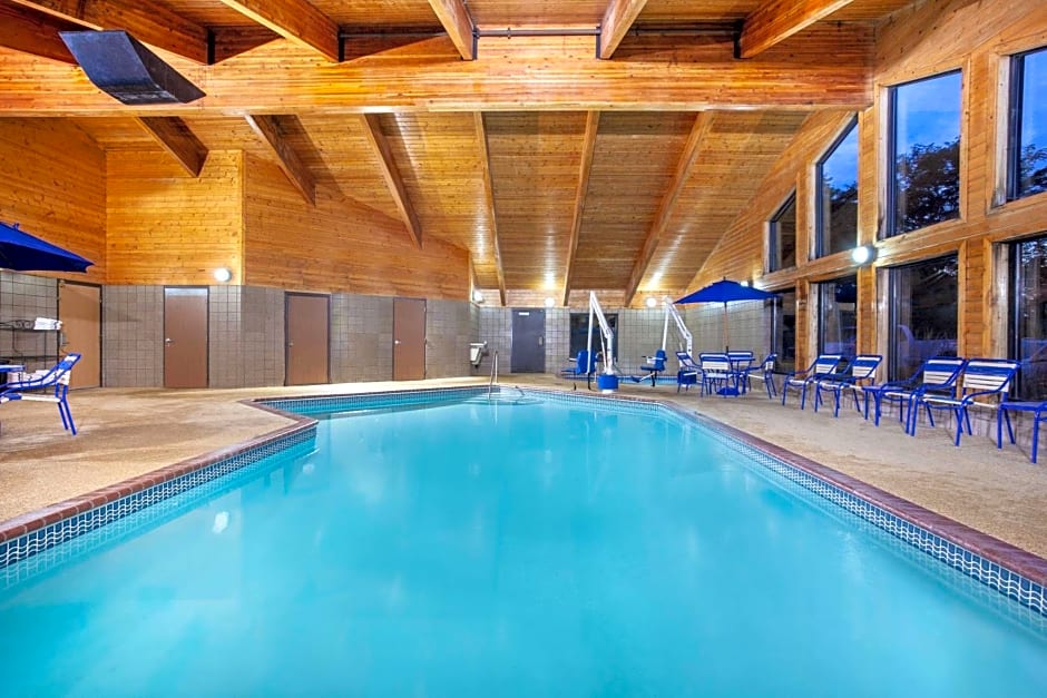 AmericInn by Wyndham Stillwater