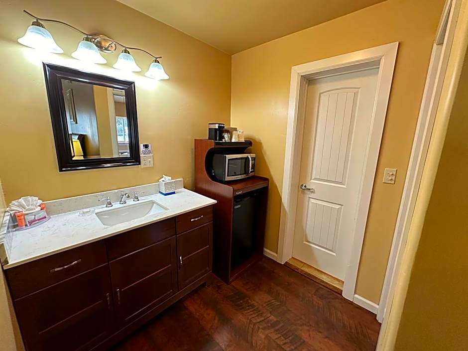 Abram Inn & Suites