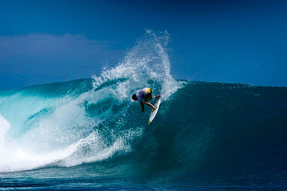 Mentawai Ebay Playground Surfcamp