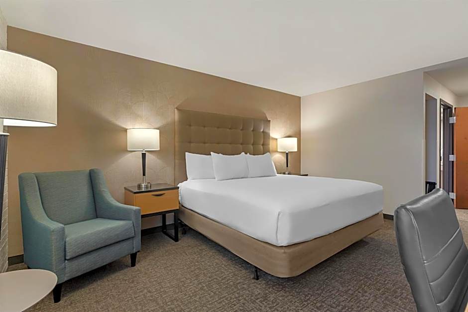 Drury Inn & Suites Joplin