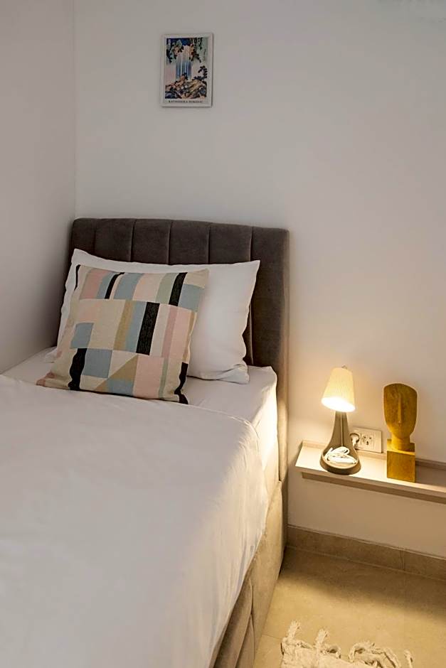 Modern City Residences - Free Private Parking