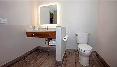 King Room - Disability Access