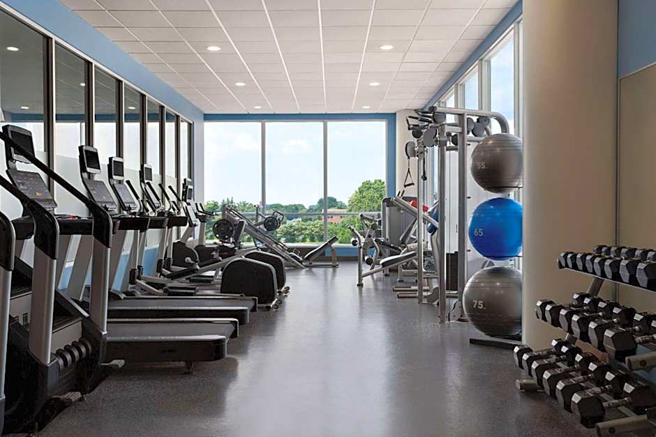 Wyndham Grand Fallsview Hotel