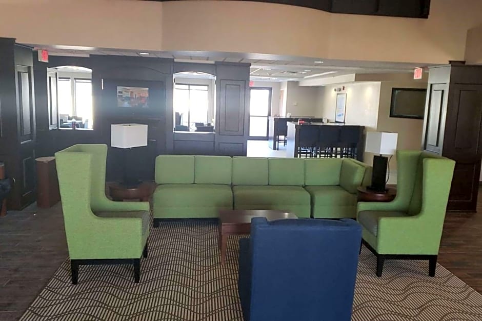 Comfort Inn & Suites Decatur-Forsyth