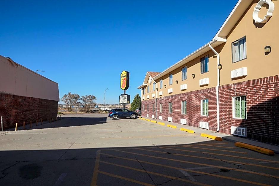 Super 8 by Wyndham Gallup