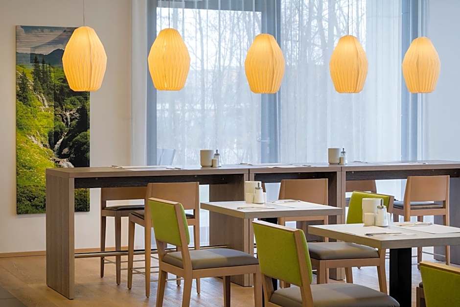 Holiday Inn Express Friedrichshafen By IHG
