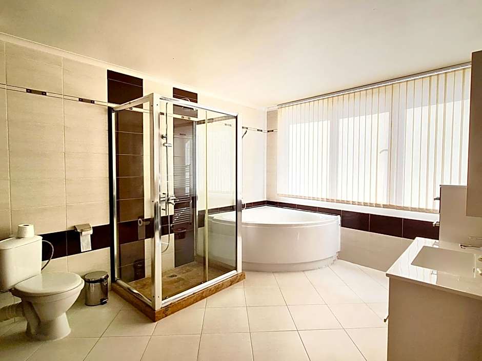 Парк Апарт-Хотел Виктория 1