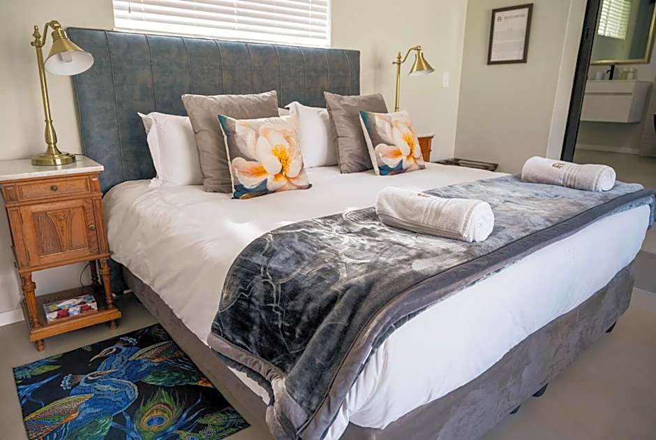 Rozenburg Guest House