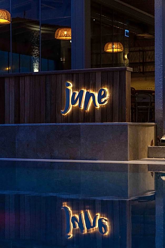 June Alaçatı Adult Only