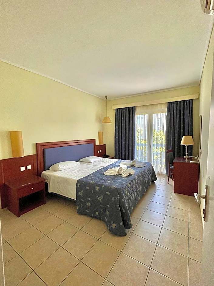 Theodorou Beach Hotel Apartments