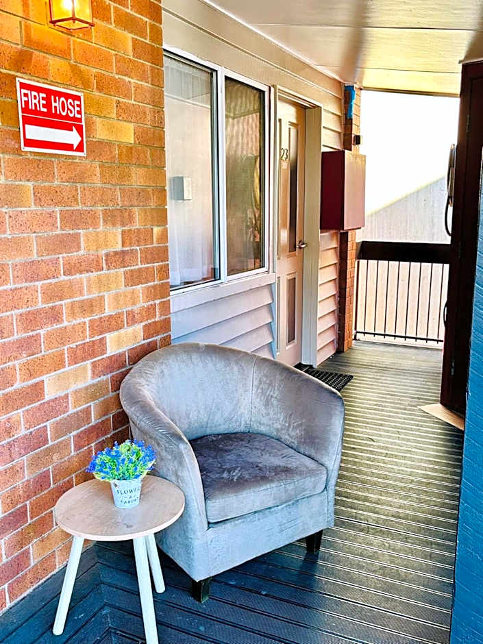 Downs Motel